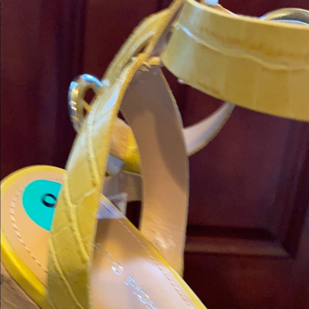~Marc Fisher~ NEW Mustard Yellow Platform … - Picture 3 of 7